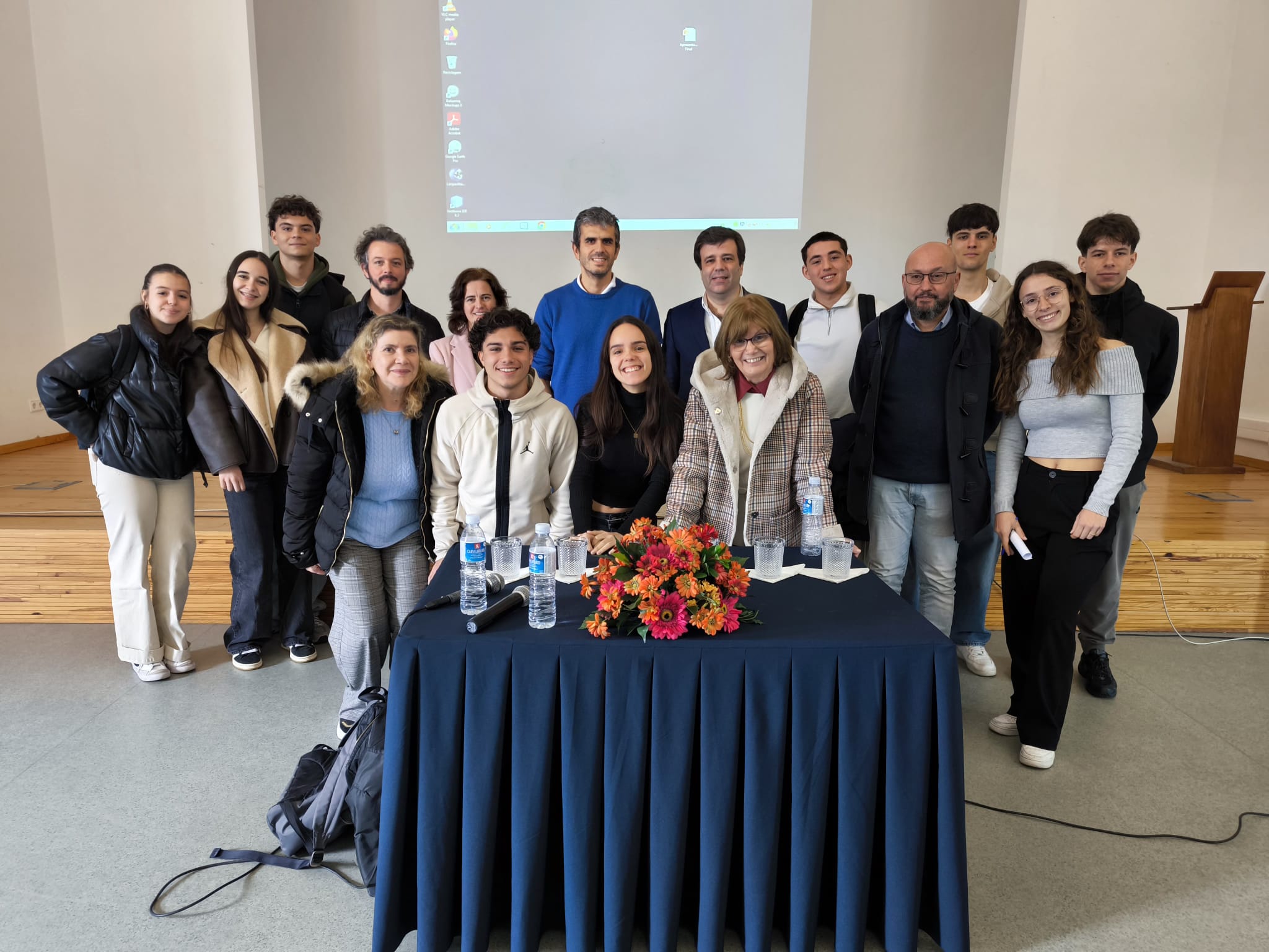 Debate â€œO estado atual da Democracia e a fraca participaÃ§Ã£o cÃ­vica dos jovensâ€